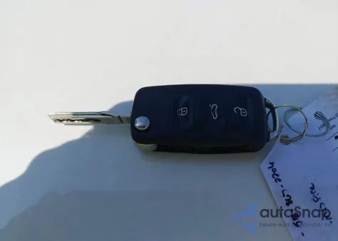 2015 Volkswagen Passat 1.8T S from USA, damaged, VIN 1VWAT7A33FC095039